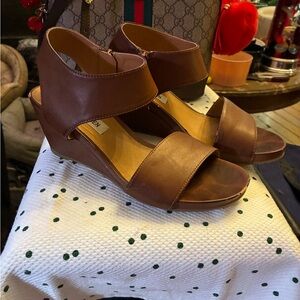 Steve Madden Brown Leather Wedges